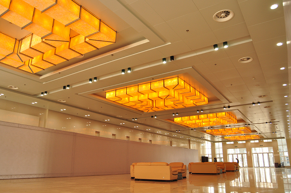 前廳-大型云石燈具.JPG